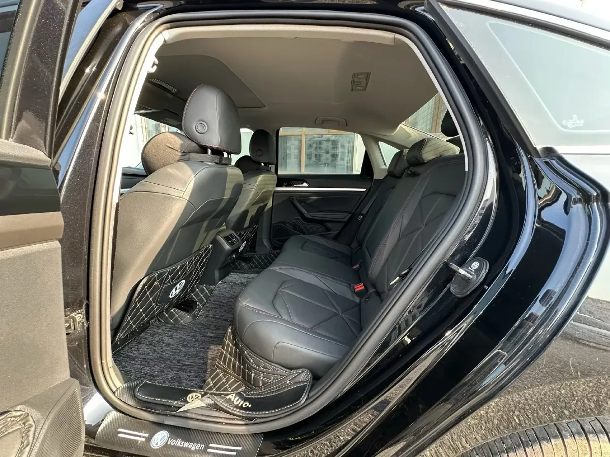 2024 Volkswagen Lavida 1.5T 160HP L4 7DCT,autocango,china used car exporter,china ev exporter,chinese used car exporter,chinese used ev exporter