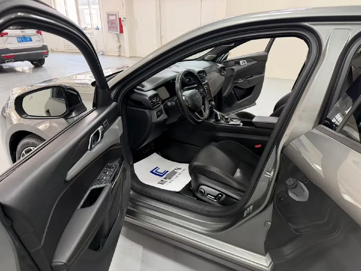 2021 LYNK&CO 03 2.0T 190HP L4 6AT,autocango,china used car exporter,china ev exporter,chinese used car exporter,chinese used ev exporter