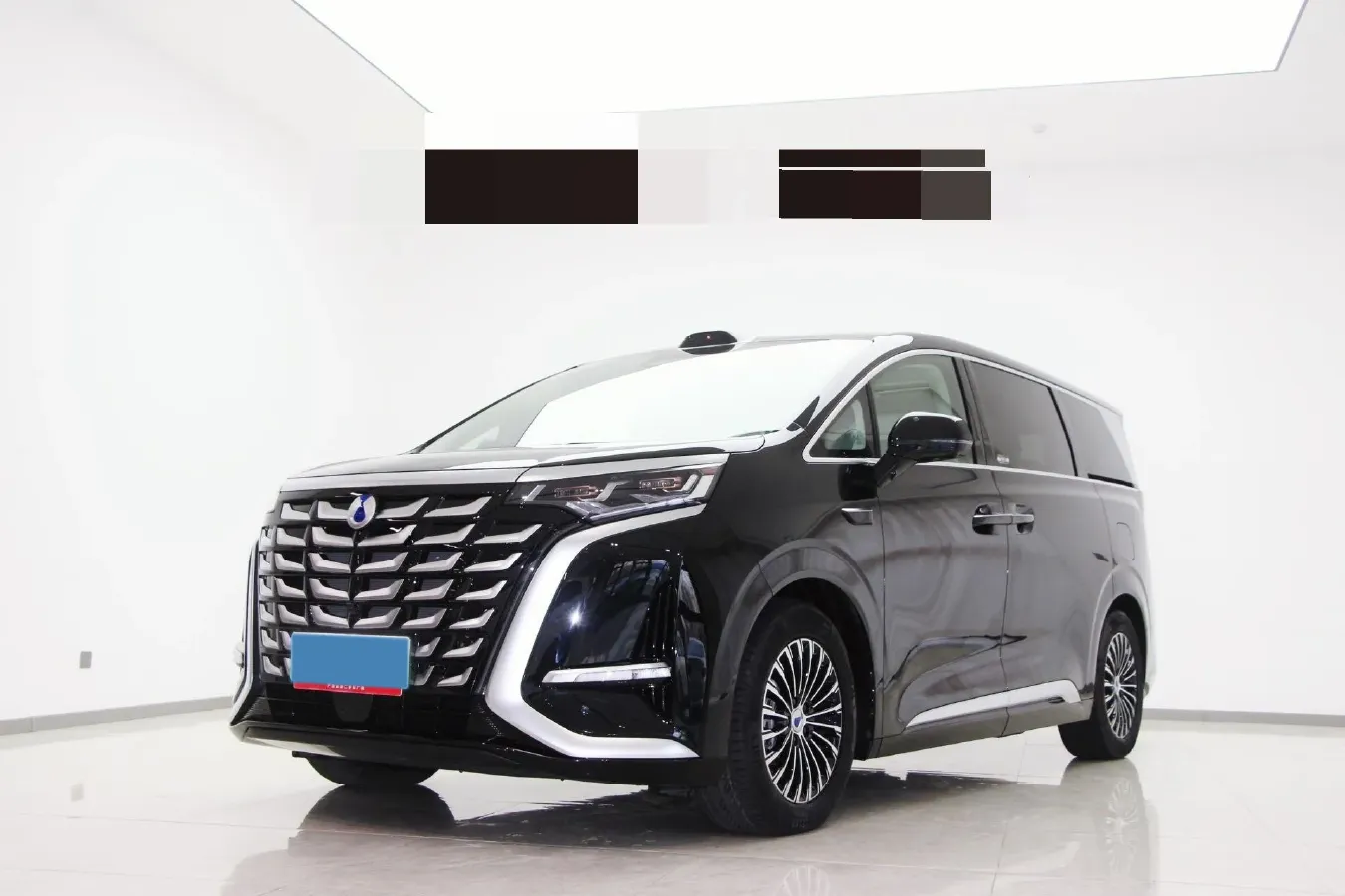 2025 Denza D9 1.5T 156HP L4 E-CVT PHEV 40KWH,autocango,china used car exporter,china ev exporter,chinese used car exporter,chinese used ev exporter