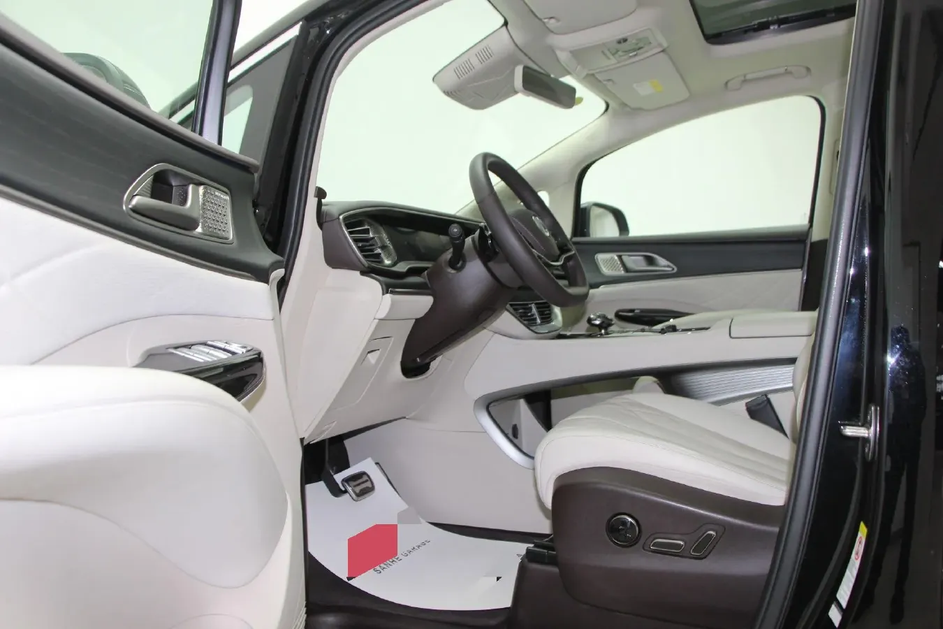 2025 Denza D9 1.5T 156HP L4 E-CVT PHEV 40KWH,autocango,china used car exporter,china ev exporter,chinese used car exporter,chinese used ev exporter