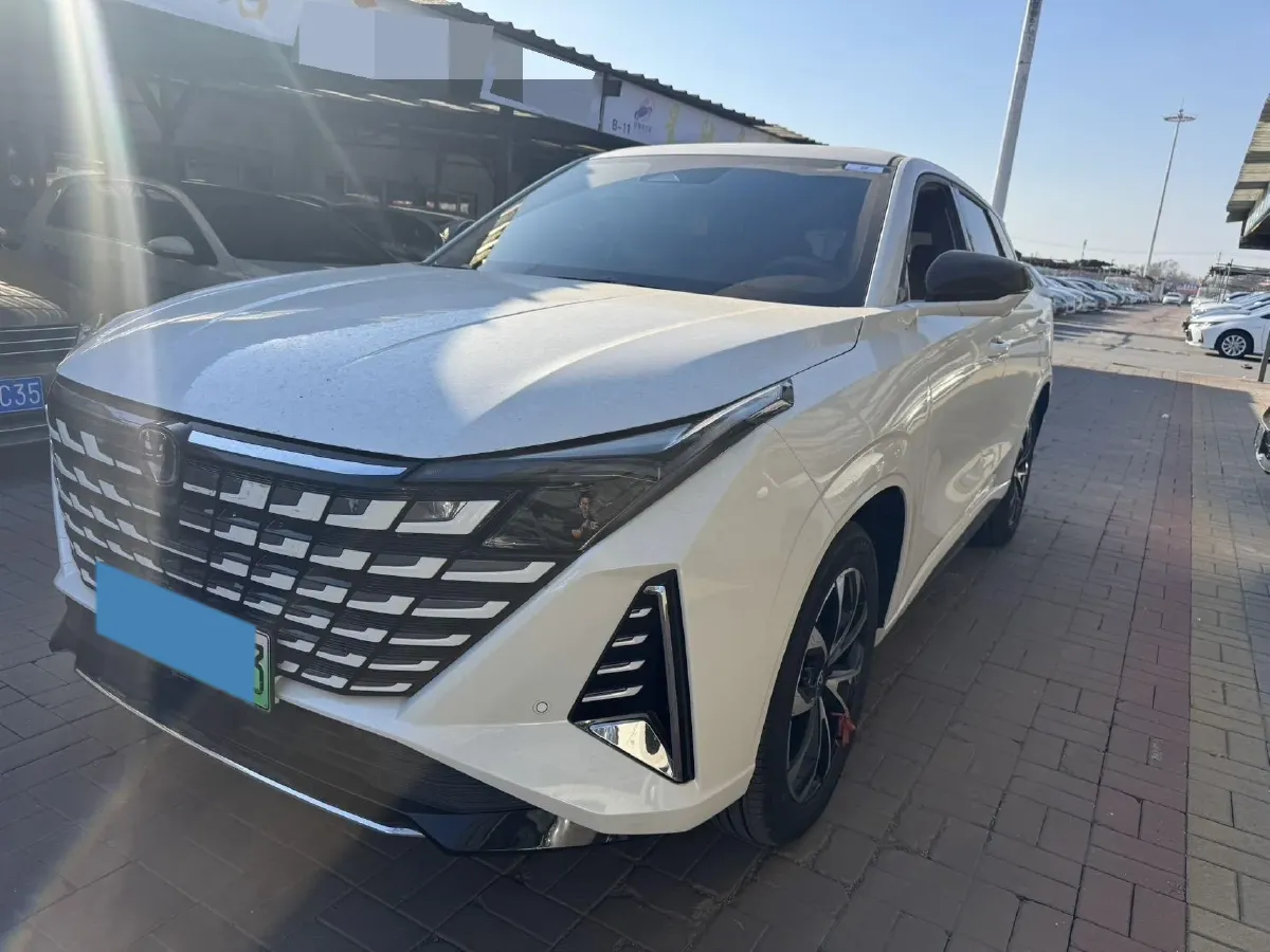 2024 ChangAn UNI-Z 1.5L 98HP L4 E-CVT PHEV 18.4KWH,autocango,china used car exporter,china ev exporter,chinese used car exporter,chinese used ev exporter