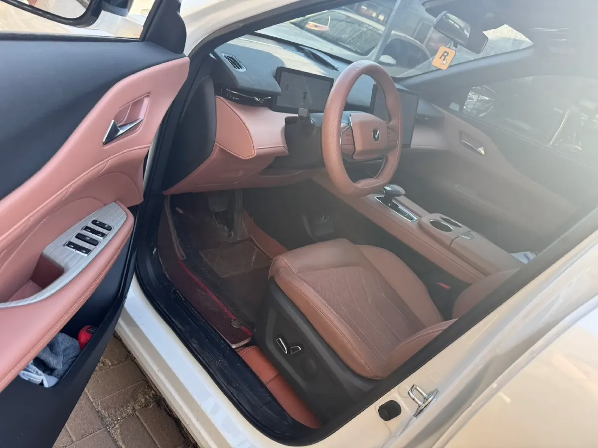 2024 ChangAn UNI-Z 1.5L 98HP L4 E-CVT PHEV 18.4KWH,autocango,china used car exporter,china ev exporter,chinese used car exporter,chinese used ev exporter