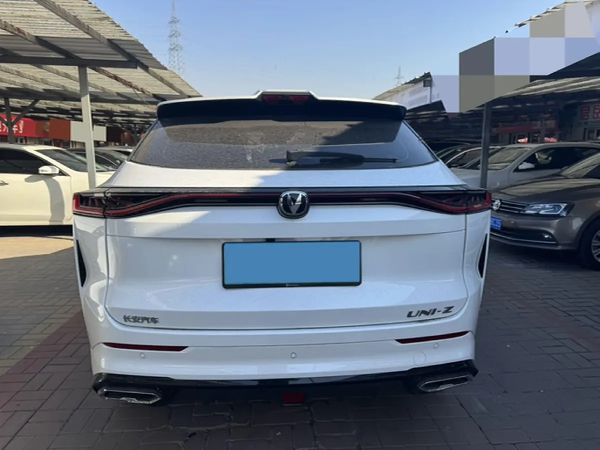 2024 ChangAn UNI-Z 1.5L 98HP L4 E-CVT PHEV 18.4KWH,autocango,china used car exporter,china ev exporter,chinese used car exporter,chinese used ev exporter