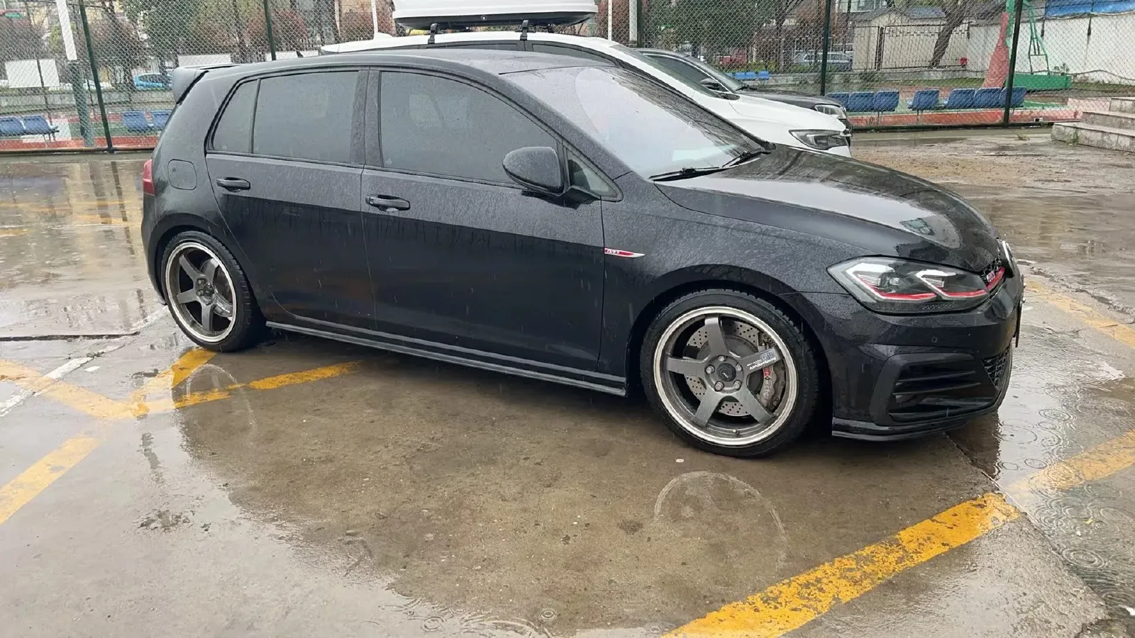 2018 Volkswagen GolfGTI 2.0T 220HP L4 7DCT,autocango,china used car exporter,china ev exporter,chinese used car exporter,chinese used ev exporter