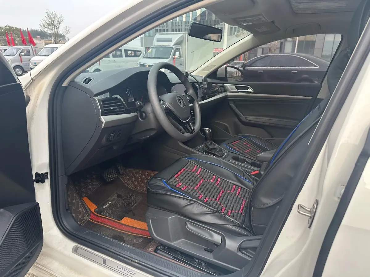 2021 Volkswagen Lavida 1.4T 150HP L4 7DCT,autocango,china used car exporter,china ev exporter,chinese used car exporter,chinese used ev exporter
