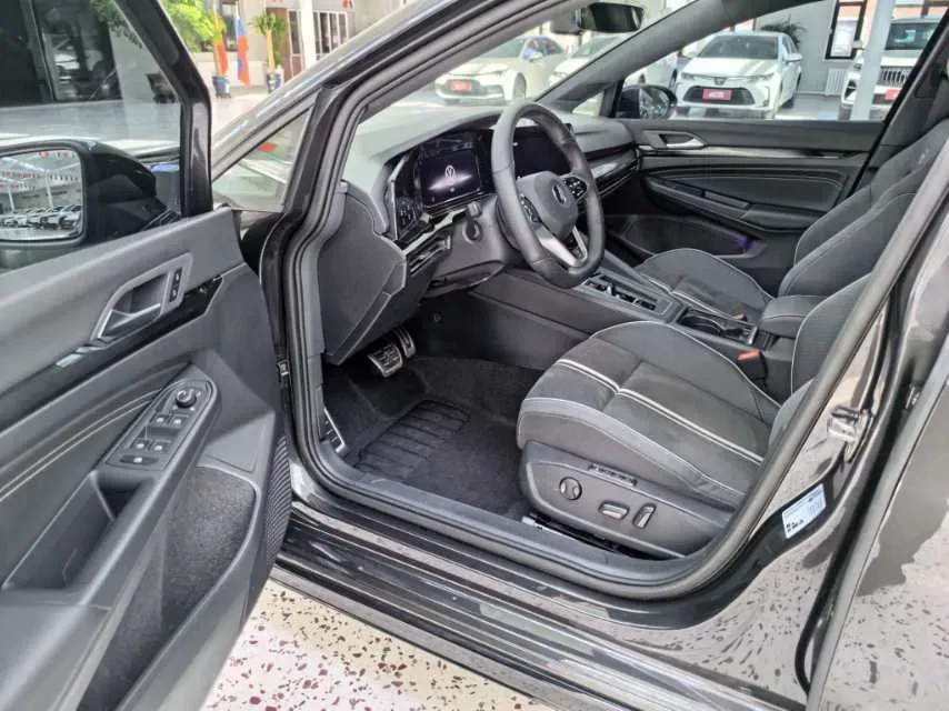 2023 Volkswagen Golf 1.4T 150HP L4 7DCT,autocango,china used car exporter,china ev exporter,chinese used car exporter,chinese used ev exporter