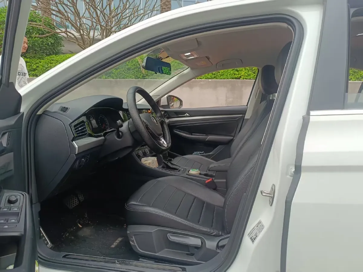 2020 Volkswagen Bora 1.5L 113HP L4 6AT,autocango,china used car exporter,china ev exporter,chinese used car exporter,chinese used ev exporter