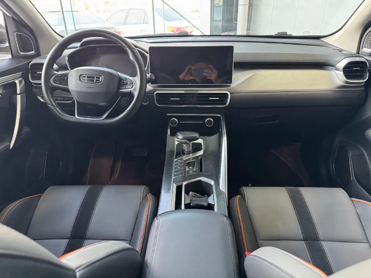 2023 Geely Coolray 1.5T 181HP L4 7DCT,autocango,china used car exporter,china ev exporter,chinese used car exporter,chinese used ev exporter