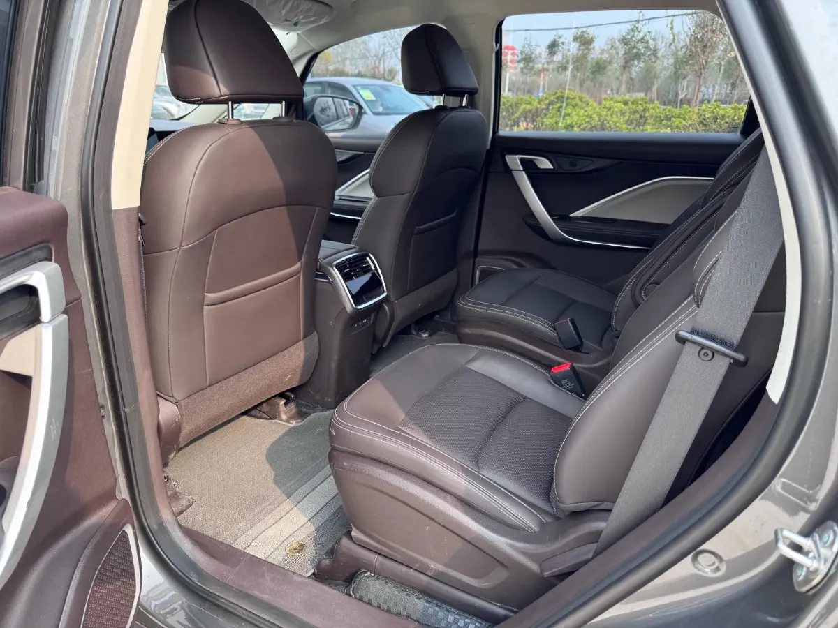 2025 Livan 8 BEV 68.03KWH,autocango,china used car exporter,china ev exporter,chinese used car exporter,chinese used ev exporter