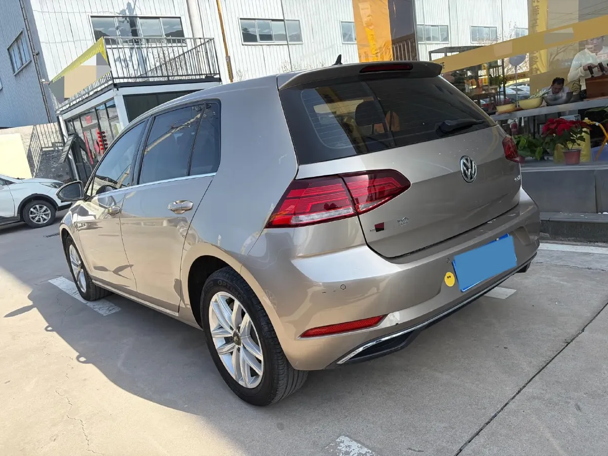2018 Volkswagen Golf 1.6L 110HP L4 6AT,autocango,china used car exporter,china ev exporter,chinese used car exporter,chinese used ev exporter