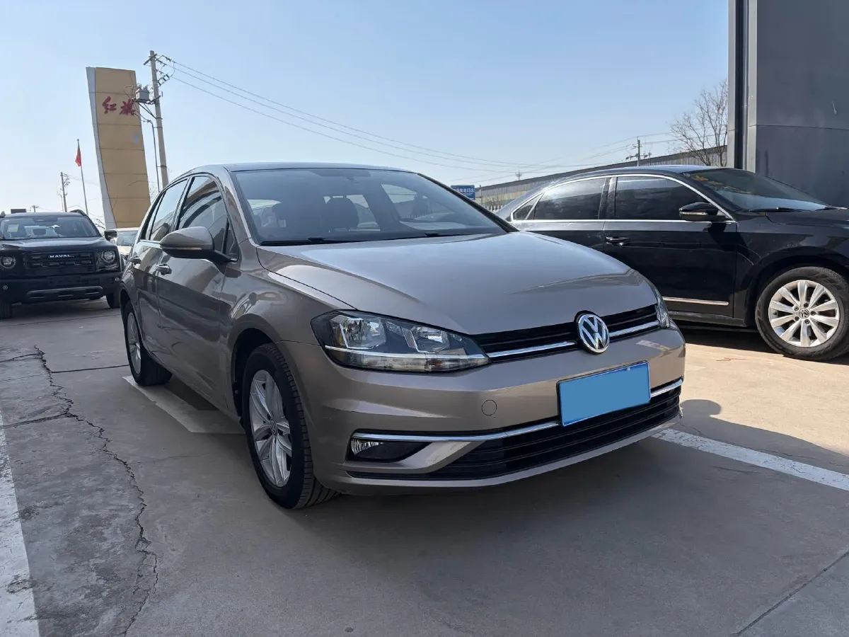 2018 Volkswagen Golf 1.6L 110HP L4 6AT,autocango,china used car exporter,china ev exporter,chinese used car exporter,chinese used ev exporter