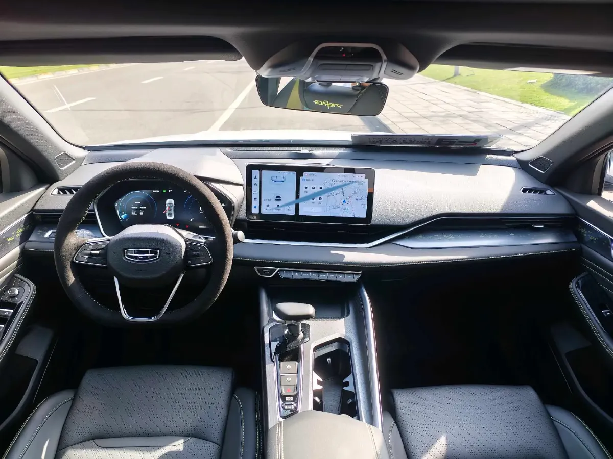 2023 Geely Preface 1.5T 181HP L4 7DCT,autocango,china used car exporter,china ev exporter,chinese used car exporter,chinese used ev exporter