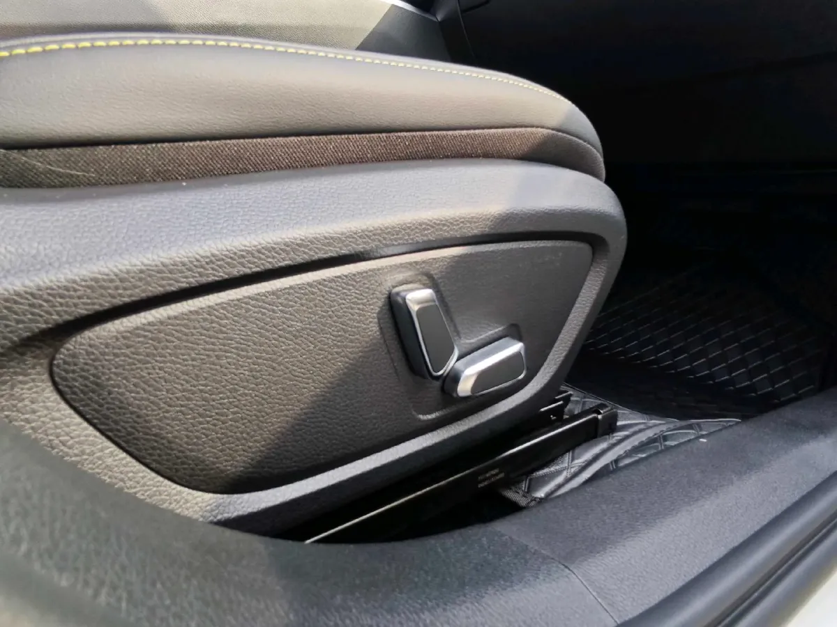 2023 Geely Preface 1.5T 181HP L4 7DCT,autocango,china used car exporter,china ev exporter,chinese used car exporter,chinese used ev exporter