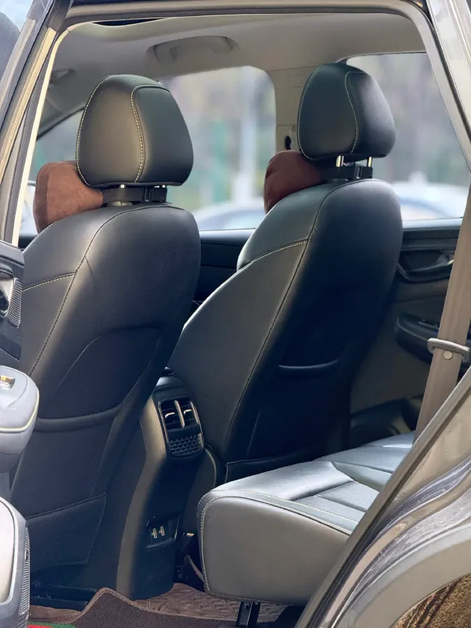 2021 Roewe RX5 1.5T 181HP L4 7DCT,autocango,china used car exporter,china ev exporter,chinese used car exporter,chinese used ev exporter