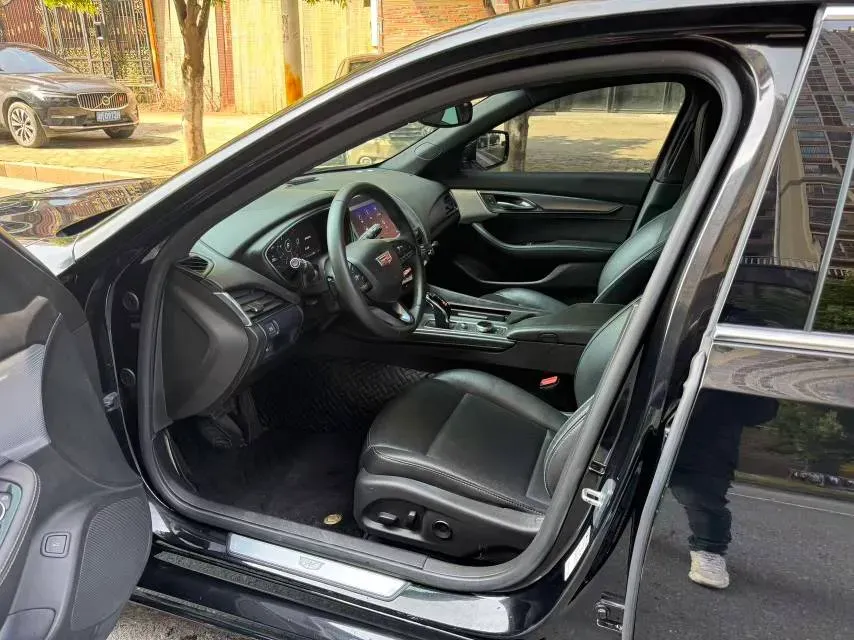 2024 Cadillac CT5 2.0T 237HP L4 10AT,autocango,china used car exporter,china ev exporter,chinese used car exporter,chinese used ev exporter