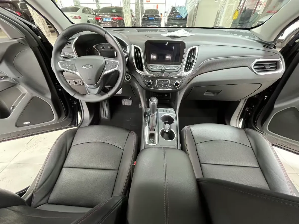 2019 Chevrolet Equinox 2.0T 260HP L4 9AT,autocango,china used car exporter,china ev exporter,chinese used car exporter,chinese used ev exporter