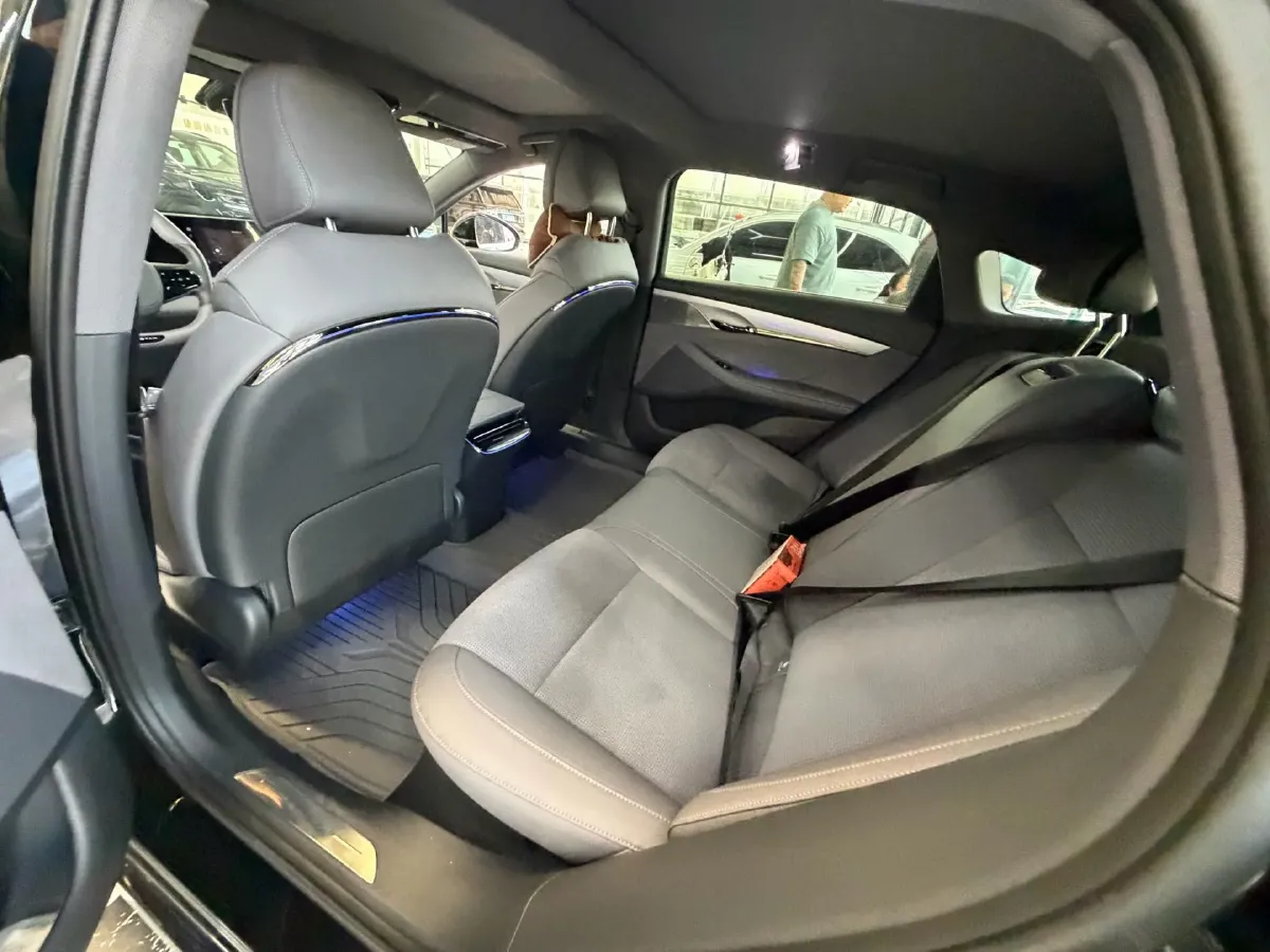 2024 Voyah ZhuiGuang 1.5T 136HP L4 PHEV 43KWH,autocango,china used car exporter,china ev exporter,chinese used car exporter,chinese used ev exporter