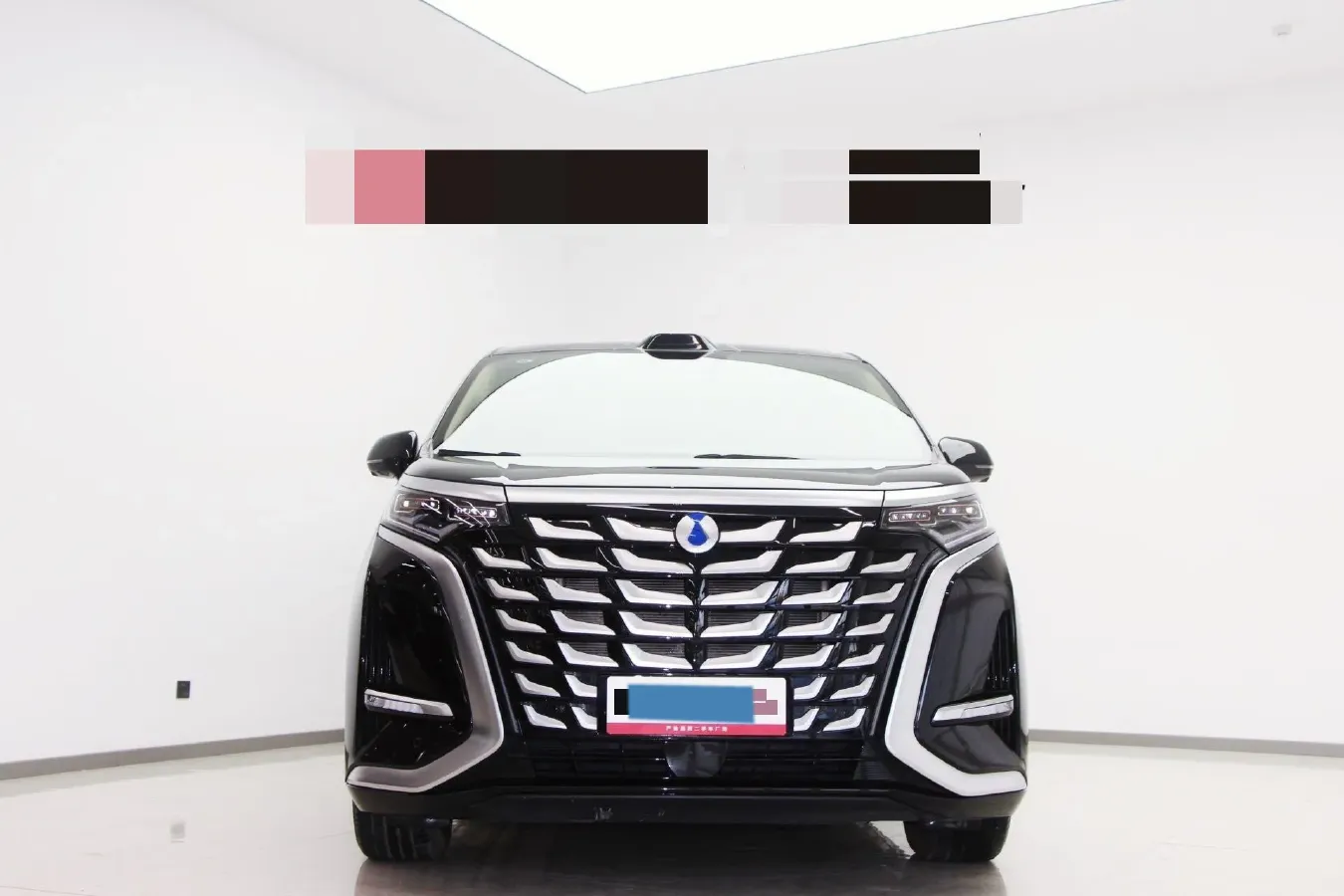 2025 Denza D9 1.5T 156HP L4 E-CVT PHEV 40KWH,autocango,china used car exporter,china ev exporter,chinese used car exporter,chinese used ev exporter