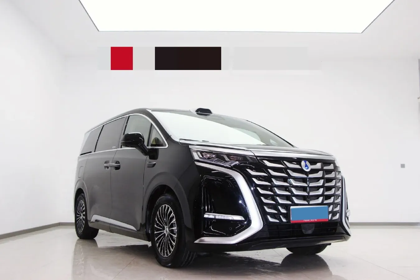 2025 Denza D9 1.5T 156HP L4 E-CVT PHEV 40KWH,autocango,china used car exporter,china ev exporter,chinese used car exporter,chinese used ev exporter