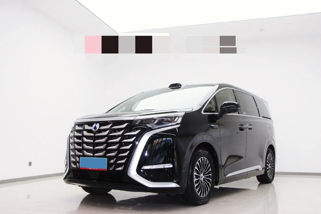 2025 Denza D9 1.5T 156HP L4 E-CVT PHEV 40KWH,autocango,china used car exporter,china ev exporter,chinese used car exporter,chinese used ev exporter