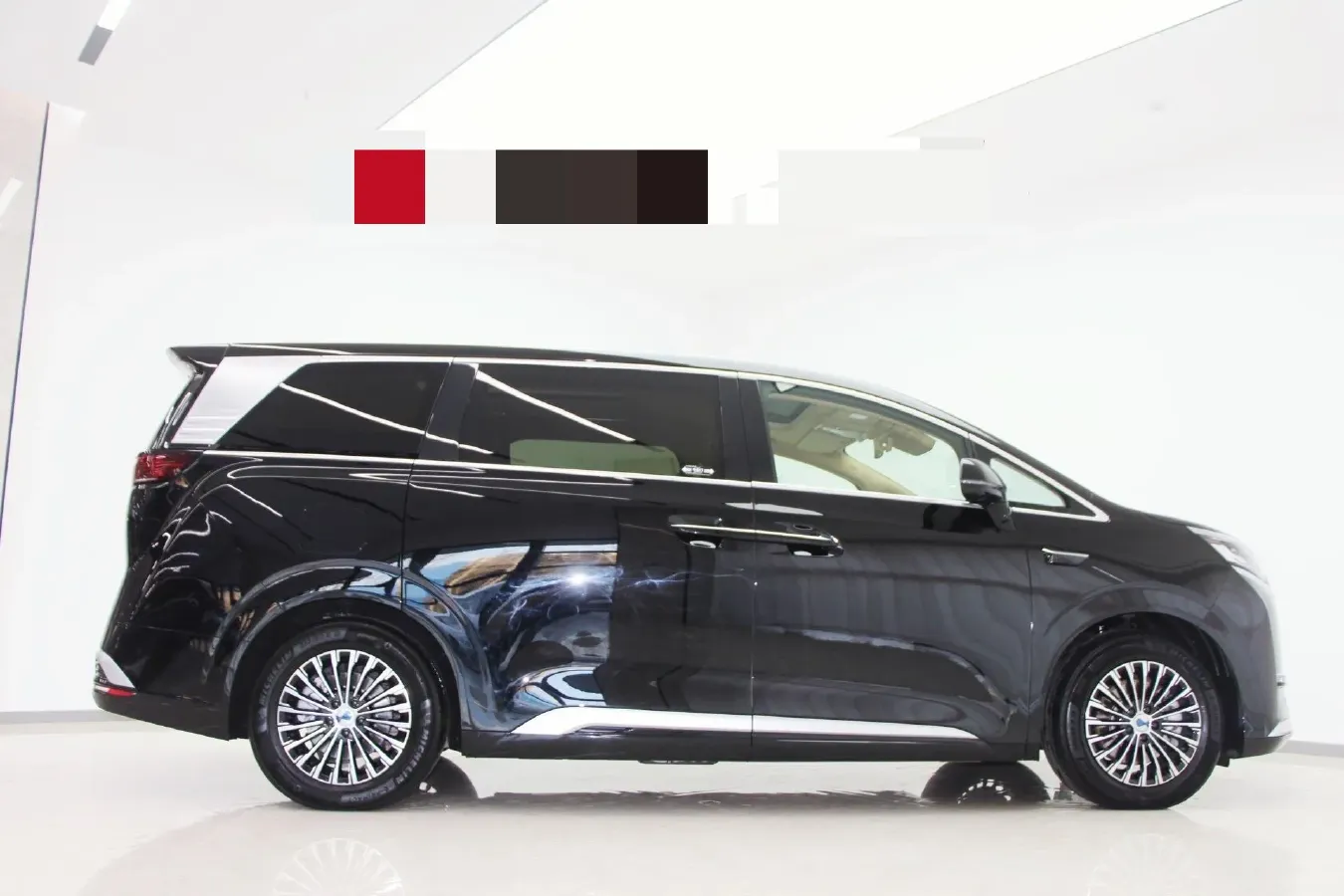 2025 Denza D9 1.5T 156HP L4 E-CVT PHEV 40KWH,autocango,china used car exporter,china ev exporter,chinese used car exporter,chinese used ev exporter