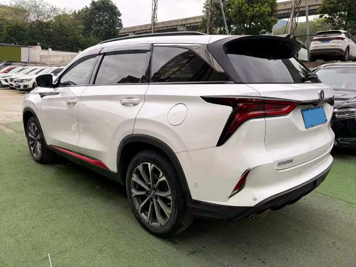 2021 ChangAn CS75 Plus 2.0T 233HP L4 8AT,autocango,china used car exporter,china ev exporter,chinese used car exporter,chinese used ev exporter