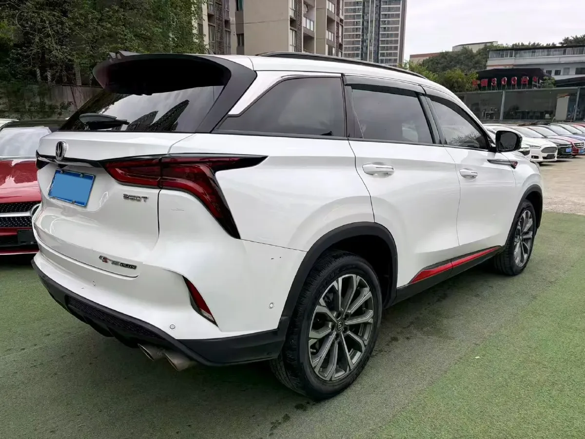 2021 ChangAn CS75 Plus 2.0T 233HP L4 8AT,autocango,china used car exporter,china ev exporter,chinese used car exporter,chinese used ev exporter