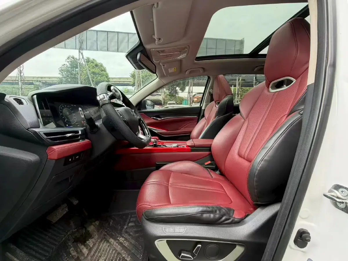 2021 ChangAn CS75 Plus 2.0T 233HP L4 8AT,autocango,china used car exporter,china ev exporter,chinese used car exporter,chinese used ev exporter