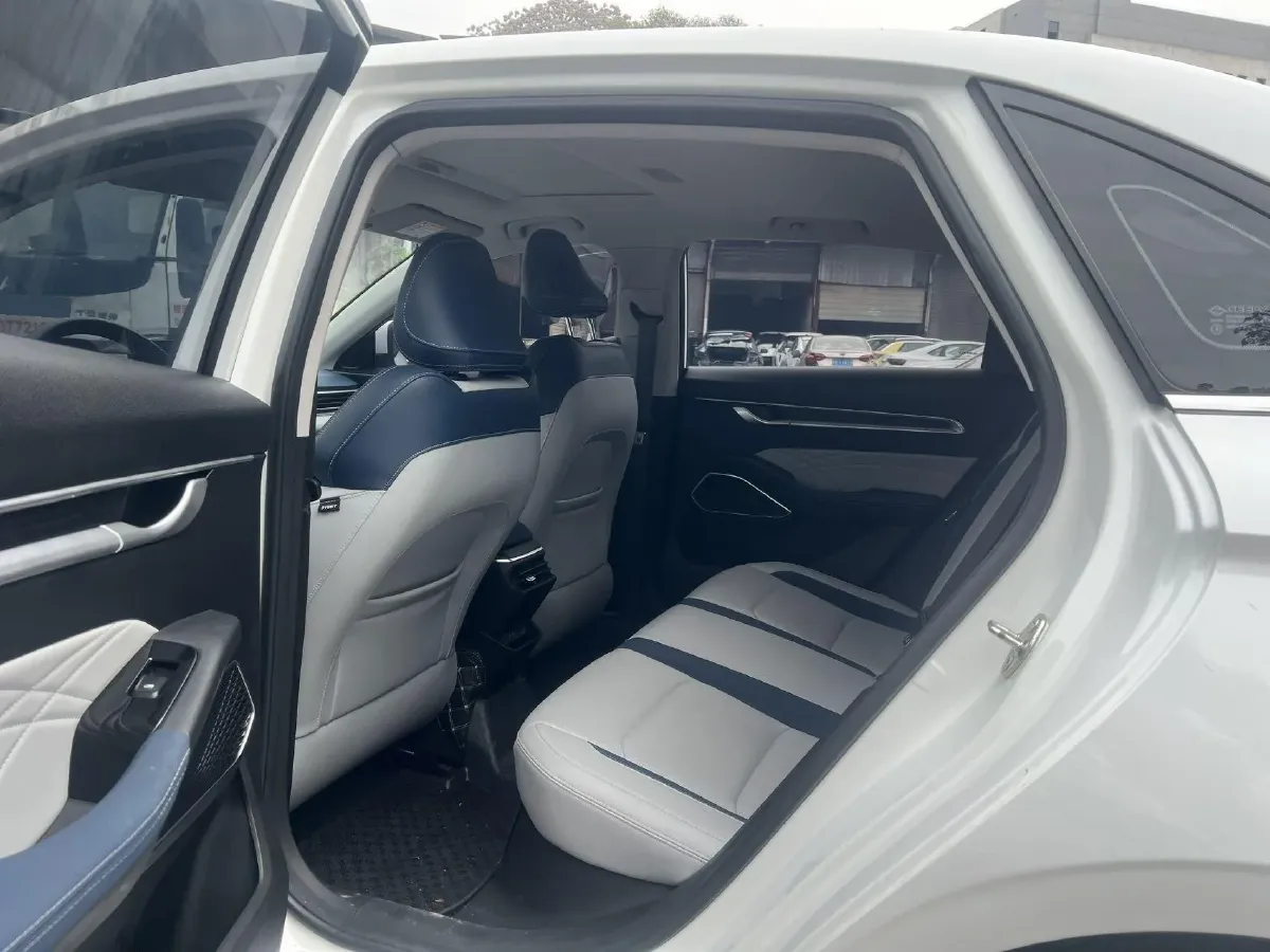 2022 Geely Emgrand 1.5L 114HP L4 CVT,autocango,china used car exporter,china ev exporter,chinese used car exporter,chinese used ev exporter