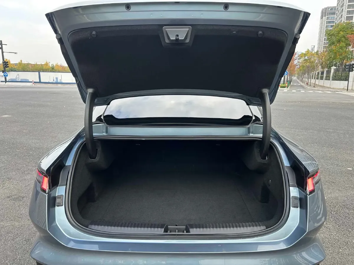 2024 Luxeed S7 BEV 100KWH,autocango,china used car exporter,china ev exporter,chinese used car exporter,chinese used ev exporter