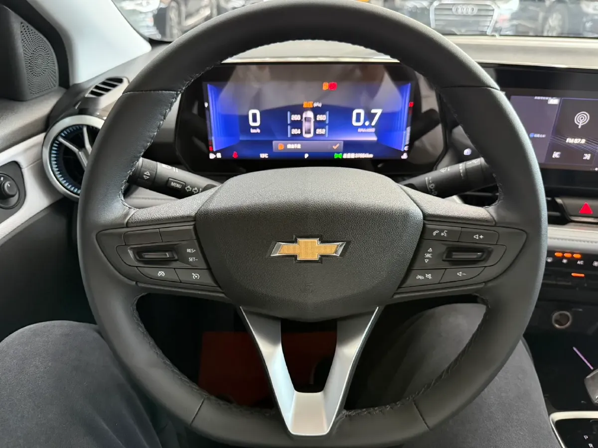 2023 Chevrolet Monza 1.5L 113HP L4 6DCT,autocango,china used car exporter,china ev exporter,chinese used car exporter,chinese used ev exporter