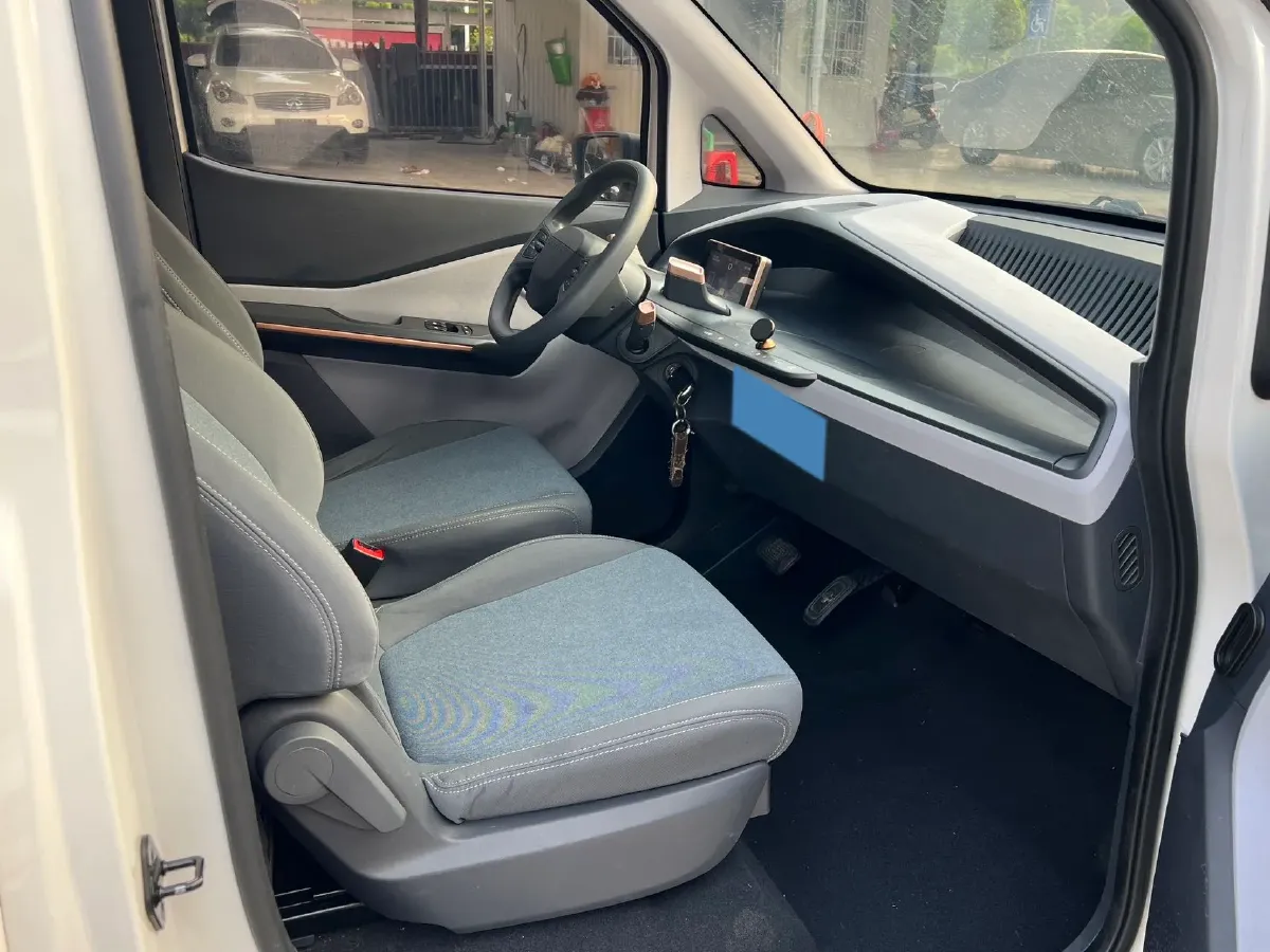 2018 BaoJun E200 BEV 22KWH,autocango,china used car exporter,china ev exporter,chinese used car exporter,chinese used ev exporter