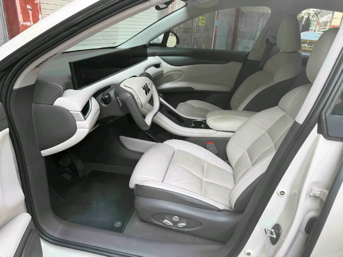 2023 IM LS6 BEV 71KWH,autocango,china used car exporter,china ev exporter,chinese used car exporter,chinese used ev exporter