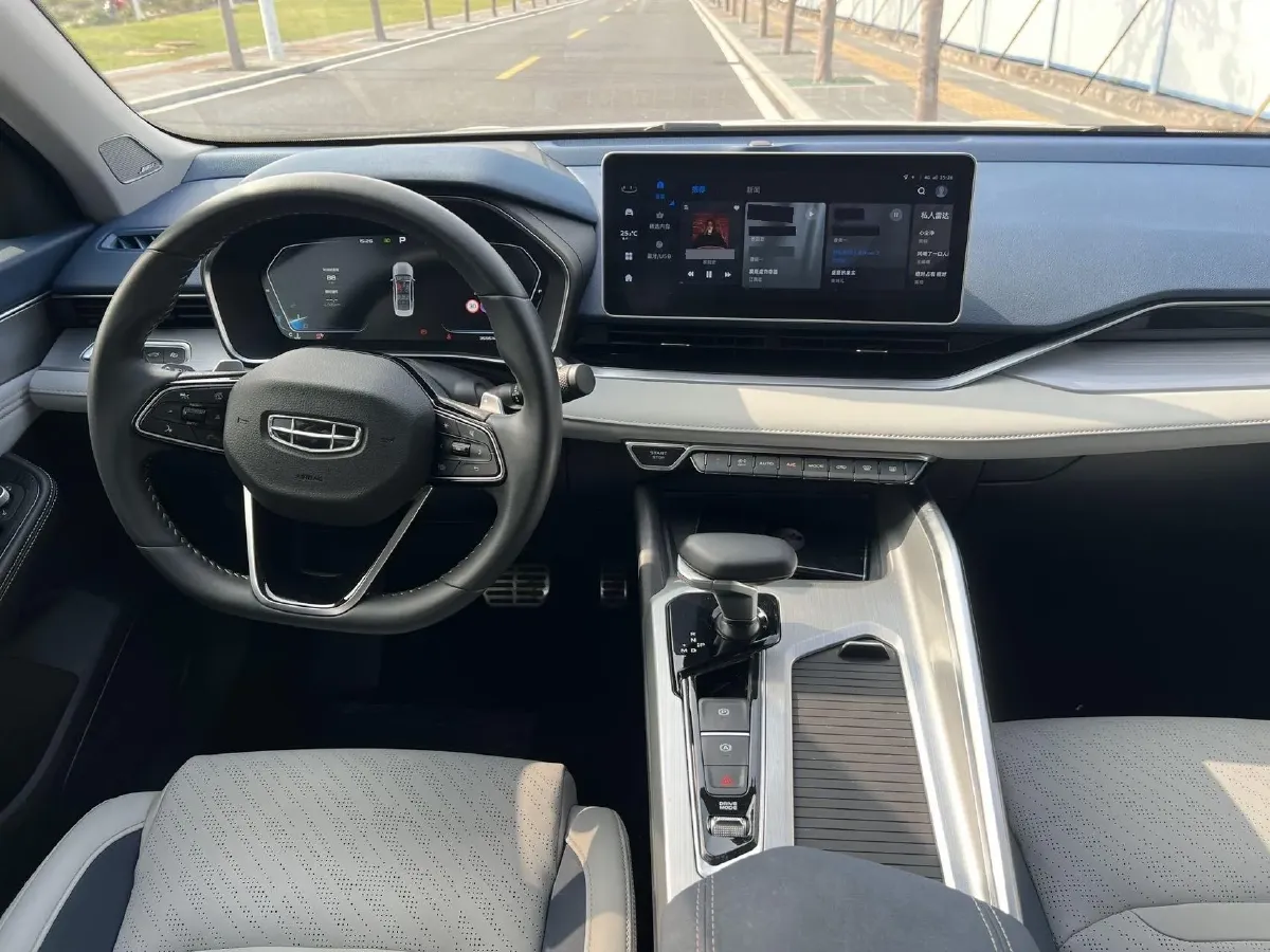 2023 Geely Preface 2.0T 190HP L4 7DCT,autocango,china used car exporter,china ev exporter,chinese used car exporter,chinese used ev exporter