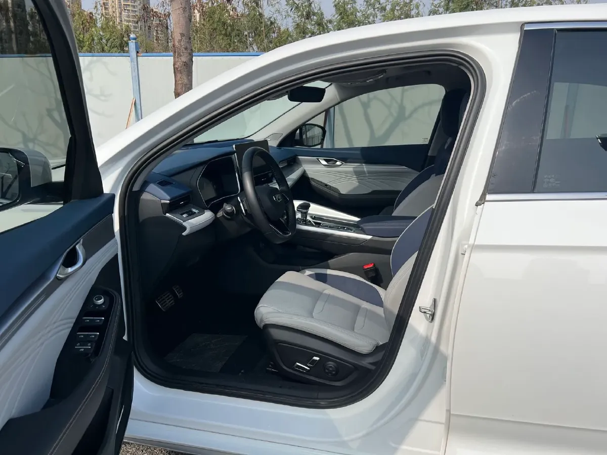 2023 Geely Preface 2.0T 190HP L4 7DCT,autocango,china used car exporter,china ev exporter,chinese used car exporter,chinese used ev exporter