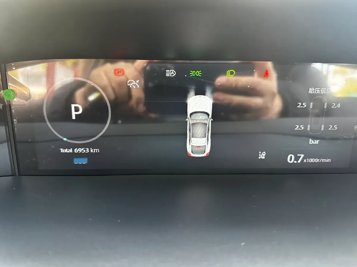 2025 ChangAn UNI-V 1.5T 192HP L4 7DCT,autocango,china used car exporter,china ev exporter,chinese used car exporter,chinese used ev exporter