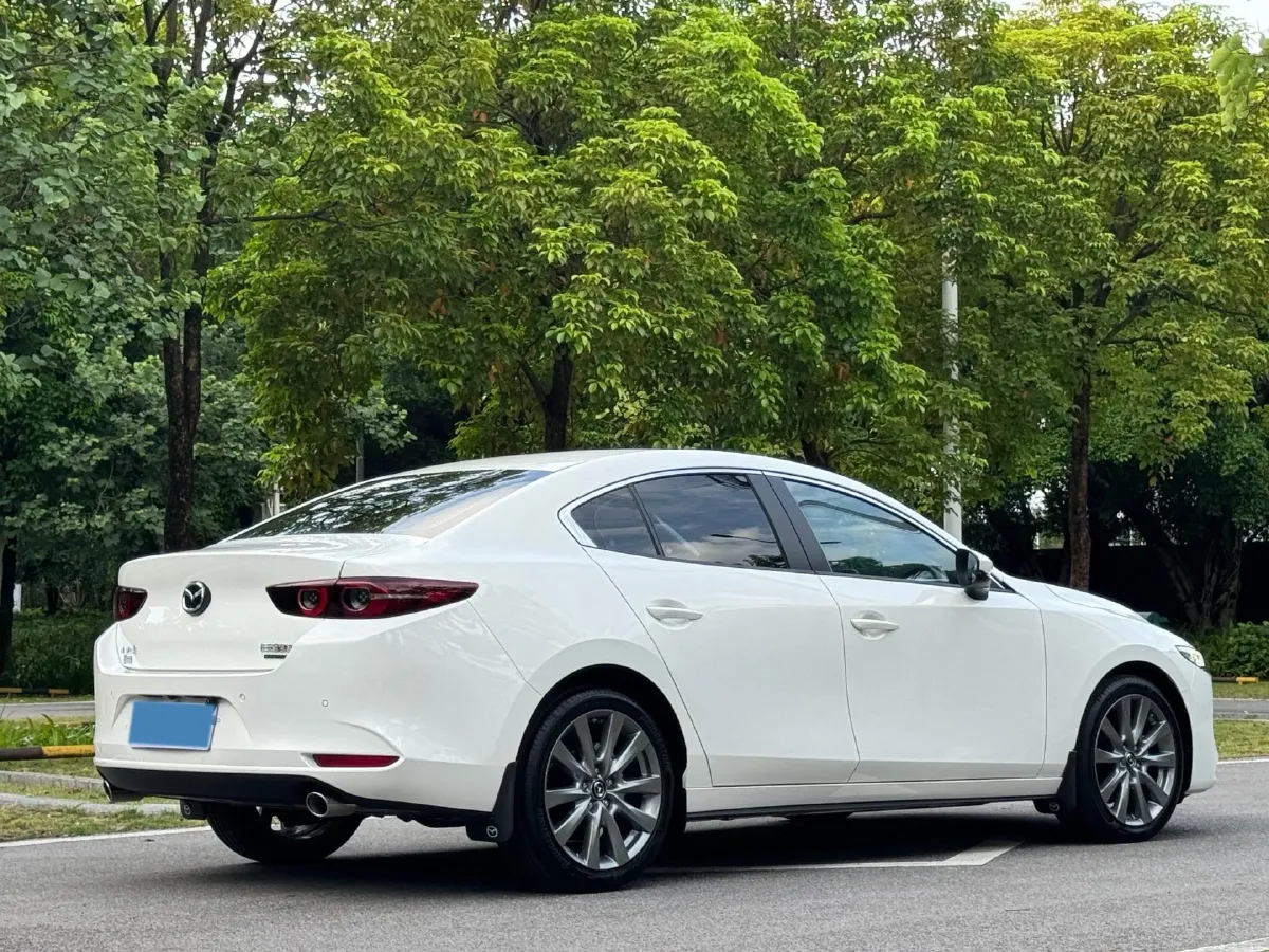 2023 Mazda 3 Axela 2.0L 158HP L4 6AT,autocango,china used car exporter,china ev exporter,chinese used car exporter,chinese used ev exporter