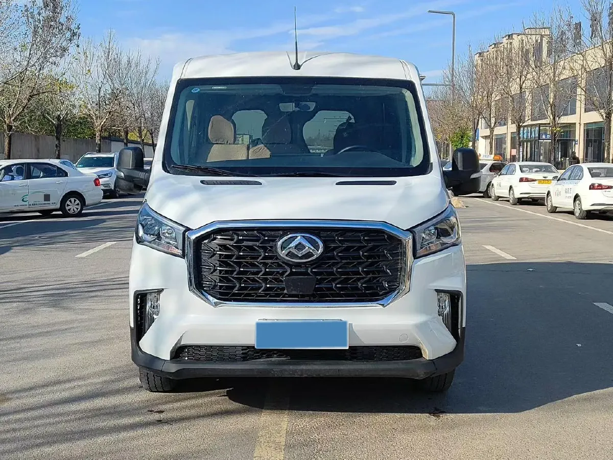 2022 JMC YuHu 9 2.0T 220HP L4 6MT,autocango,china used car exporter,china ev exporter,chinese used car exporter,chinese used ev exporter