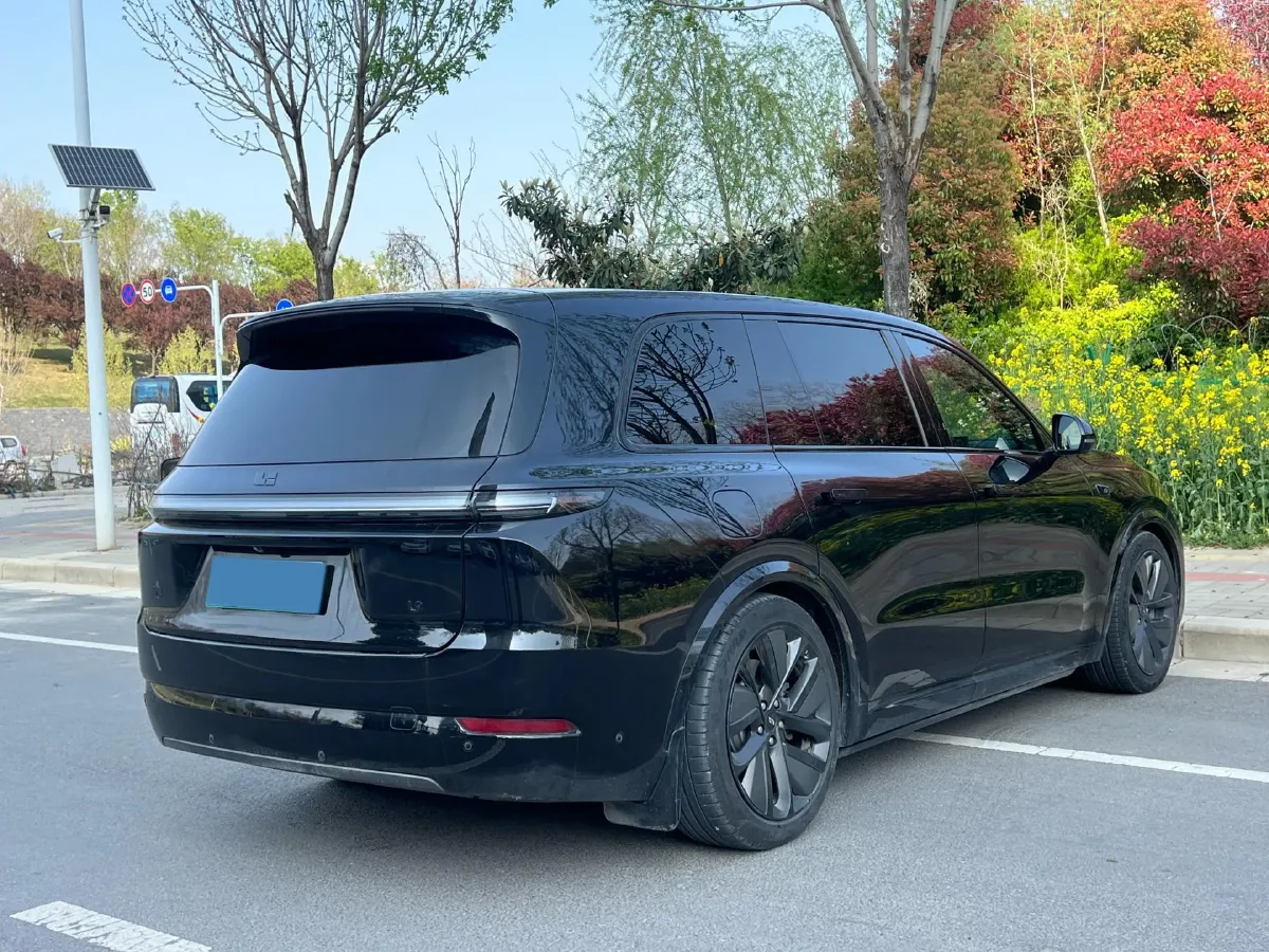 2022 Li L9 Range Extended 154HP REEV 42.6KWH,autocango,china used car exporter,china ev exporter,chinese used car exporter,chinese used ev exporter