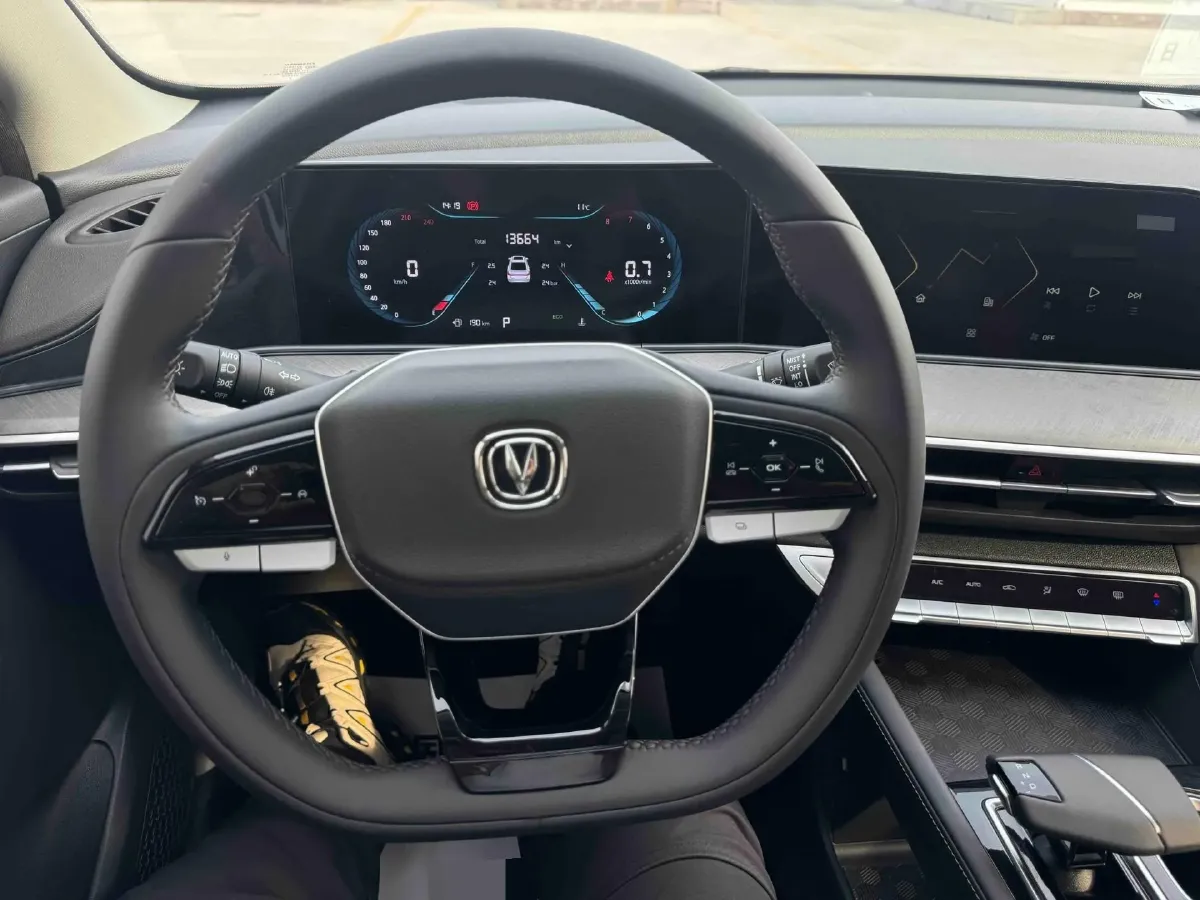 2024 ChangAn Eado 1.4T 160HP L4 7DCT,autocango,china used car exporter,china ev exporter,chinese used car exporter,chinese used ev exporter