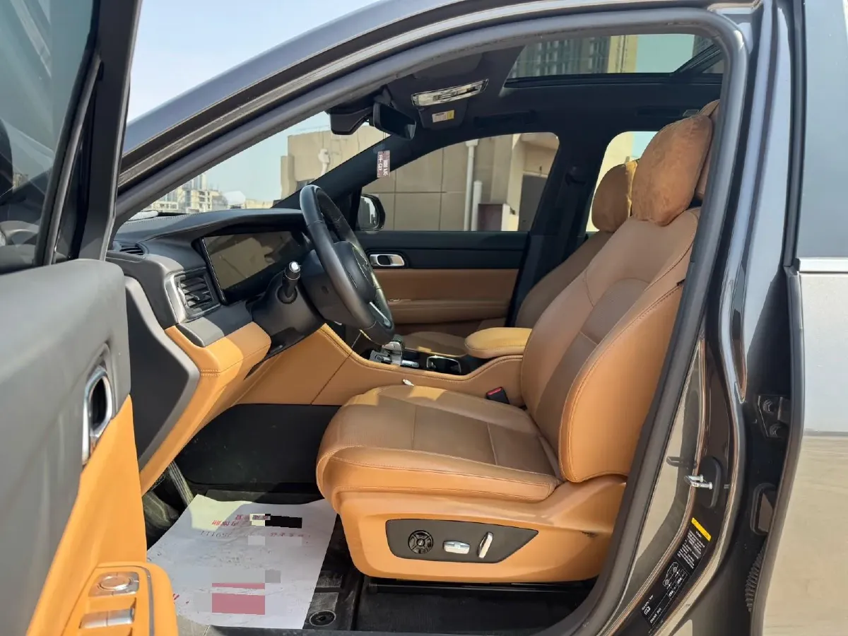 2021 Li ONE Range Extended 131HP REEV 40.5KWH,autocango,china used car exporter,china ev exporter,chinese used car exporter,chinese used ev exporter