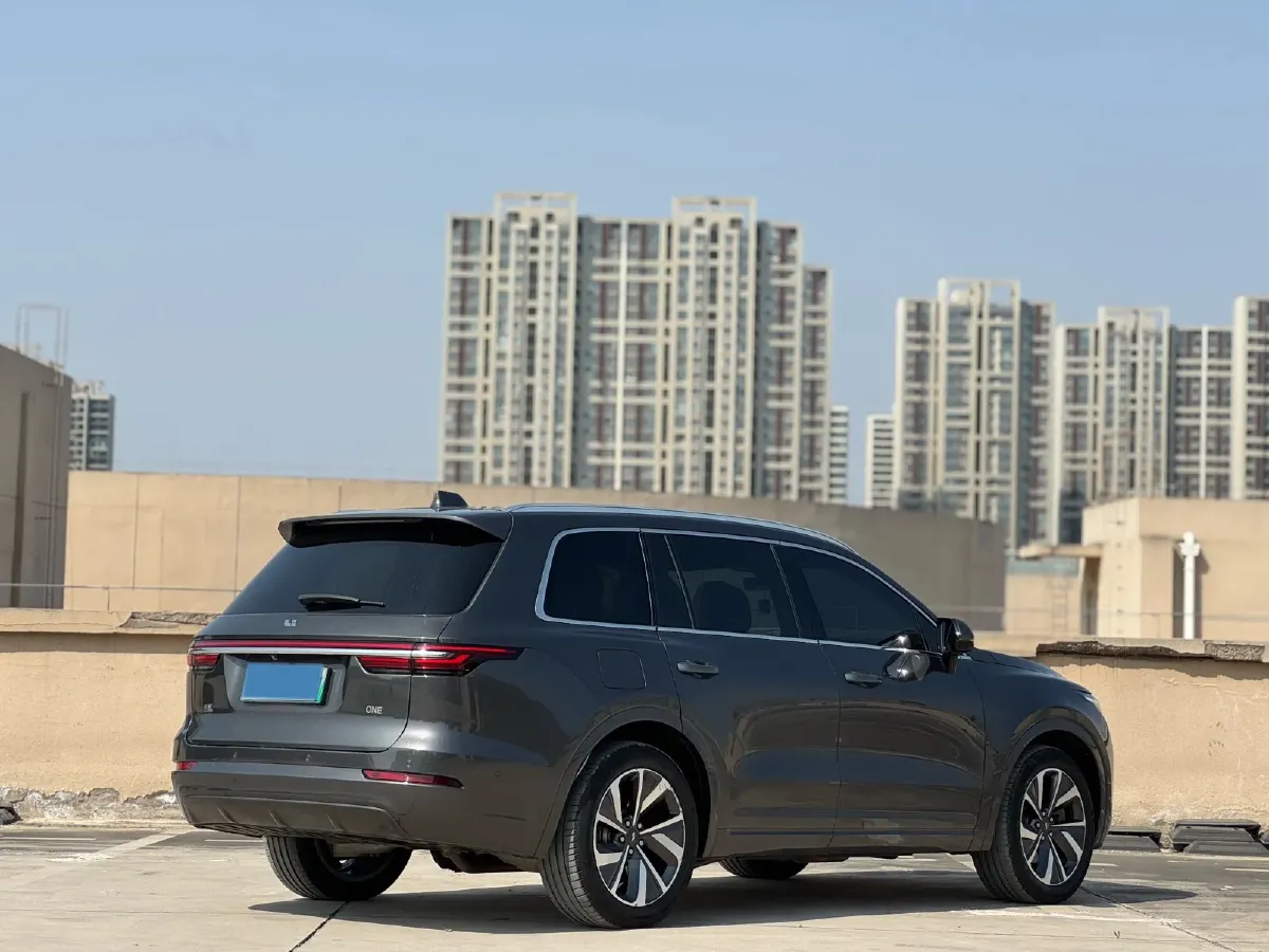 2021 Li ONE Range Extended 131HP REEV 40.5KWH,autocango,china used car exporter,china ev exporter,chinese used car exporter,chinese used ev exporter