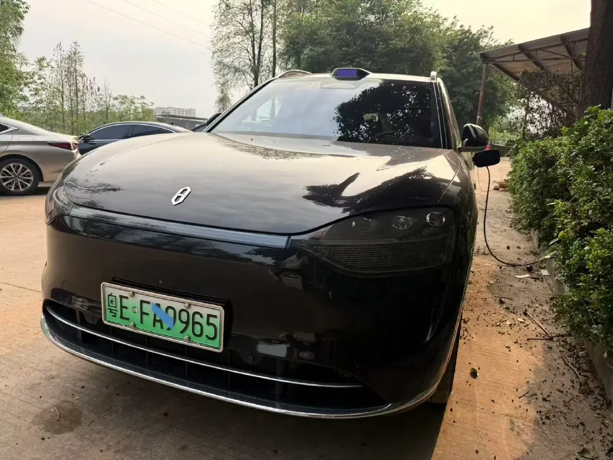 2024 AITO AITO M9 1.5T 152HP L4 REEV 42KWH,autocango,china used car exporter,china ev exporter,chinese used car exporter,chinese used ev exporter