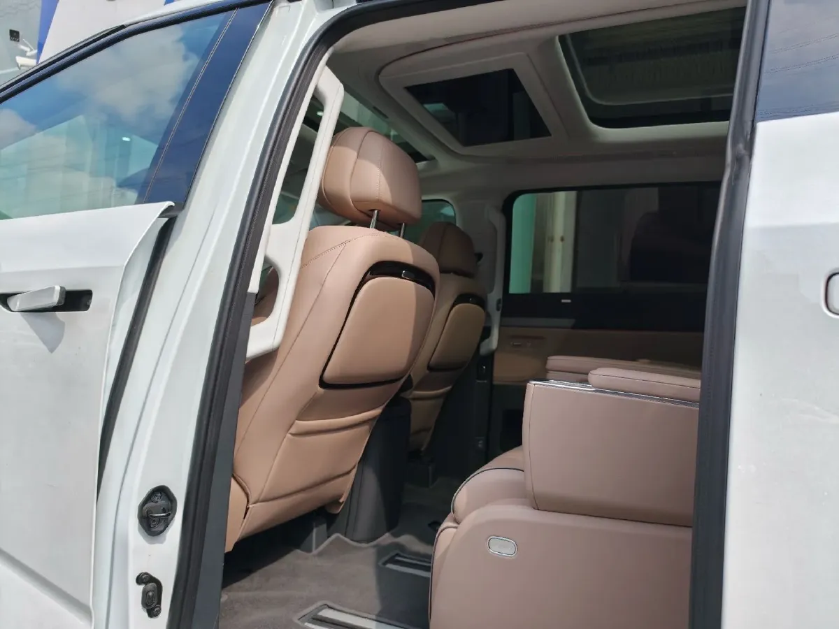 2025 Xpeng X9 BEV,autocango,china used car exporter,china ev exporter,chinese used car exporter,chinese used ev exporter