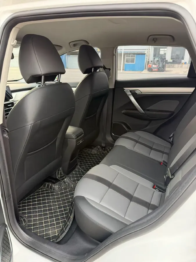 2024 Geely Coolray 1.5T 181HP L4 7DCT,autocango,china used car exporter,china ev exporter,chinese used car exporter,chinese used ev exporter