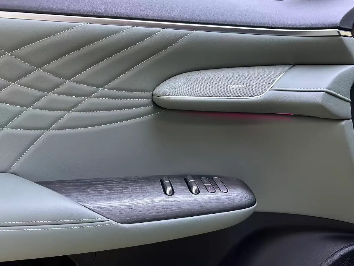 2025 Deepal S07 BEV 68.82KWH,autocango,china used car exporter,china ev exporter,chinese used car exporter,chinese used ev exporter