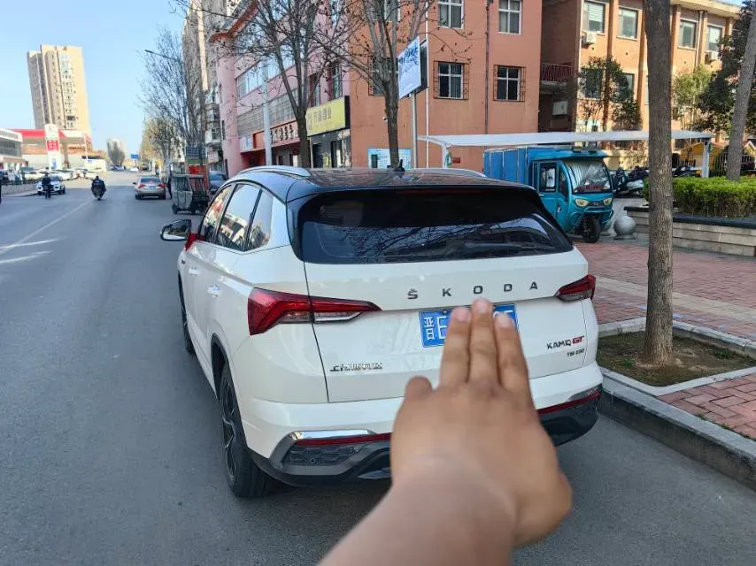 2020 Skoda Karoq 1.4T 150HP L4 7DCT,autocango,china used car exporter,china ev exporter,chinese used car exporter,chinese used ev exporter