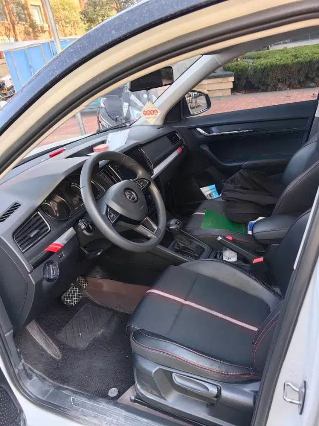 2020 Skoda Karoq 1.4T 150HP L4 7DCT,autocango,china used car exporter,china ev exporter,chinese used car exporter,chinese used ev exporter