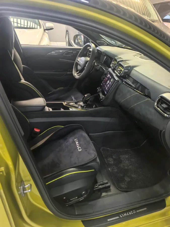 2020 LYNK&CO 03 2.0T 254HP L4 8AT,autocango,china used car exporter,china ev exporter,chinese used car exporter,chinese used ev exporter