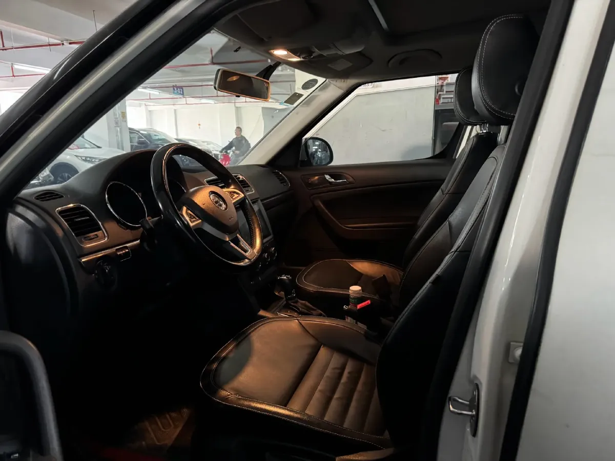 2016 Skoda Yeti 1.4T 150HP L4 7DCT,autocango,china used car exporter,china ev exporter,chinese used car exporter,chinese used ev exporter